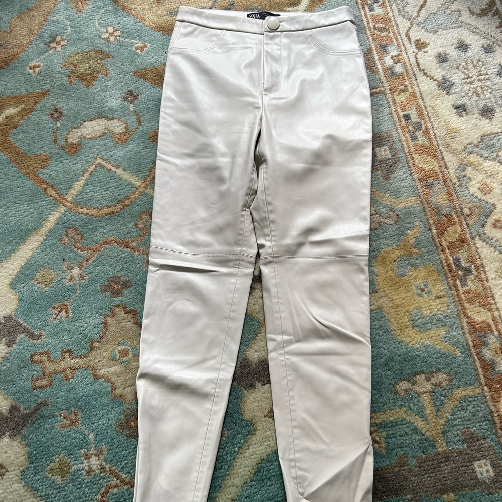 Zara Light Gray Skinny Pants faux leather